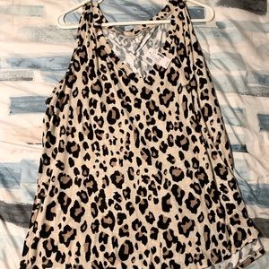 NWT Maurices Leopard Tank